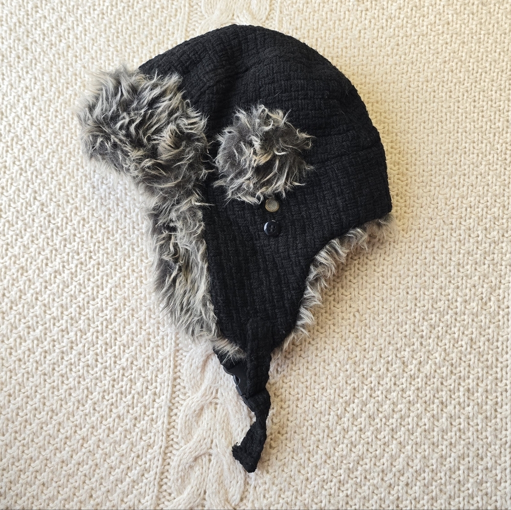 Cozy Black and Gray Adult Winter Hat